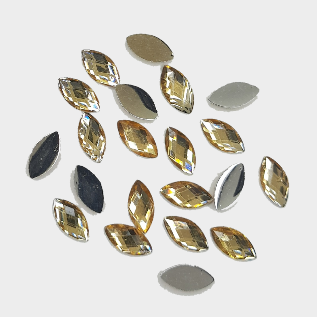kundan - Golden translucent diamond cut petal shape