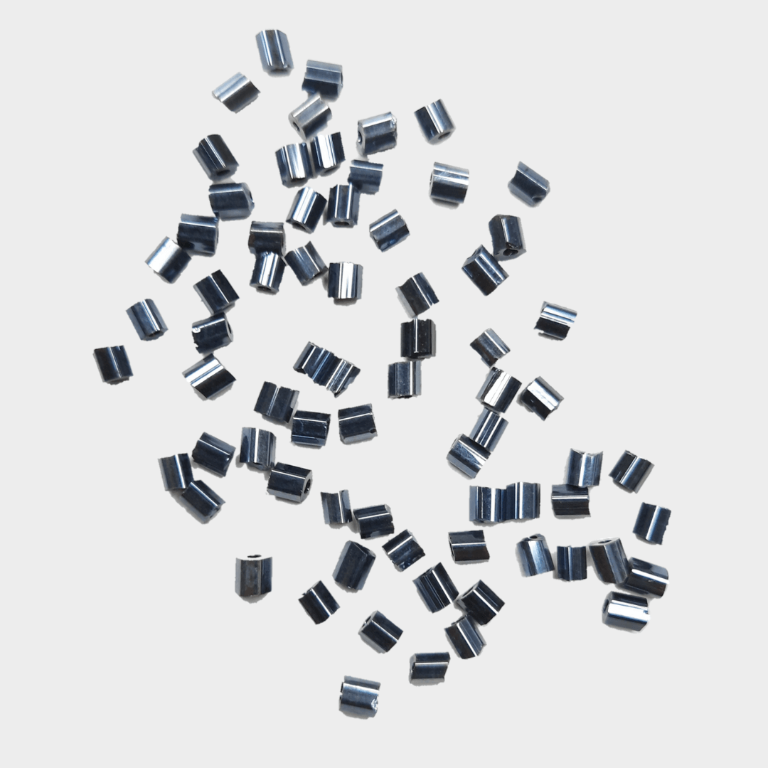 Cutdana - Opaque mercury black 03mm (circular) Cutdana - Opaque mercury black 03mm (circular)
