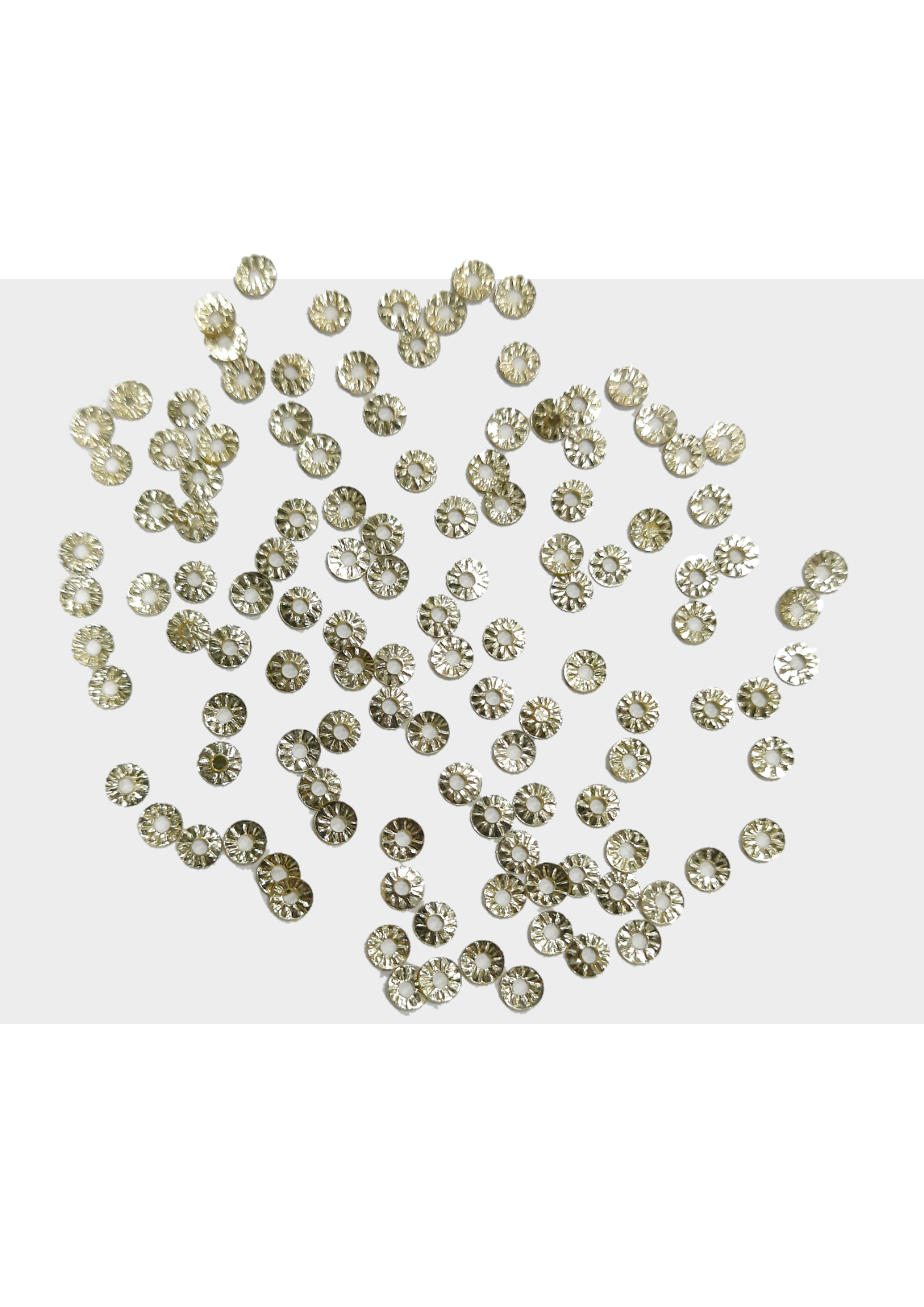 Sequins - Shine golden flower 3mm Sequins - Shine golden flower 3mm